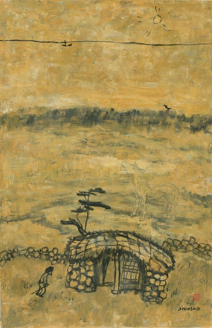 세로로 긴 화면에 초가와 바다, 작은 인물과 희미한 말이 겹쳐 있다. 말의 형상은 주변 빛 속으로 스며들며 존재와 부재 사이에 머문다.